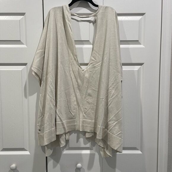 Lululemon Free To Coast Poncho Wrap Sweater Heathered Dove Gray Cream Women’s OS - Picture 10 of 12